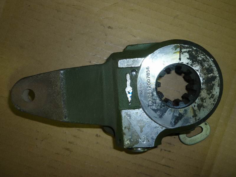 Front right adjustment arm