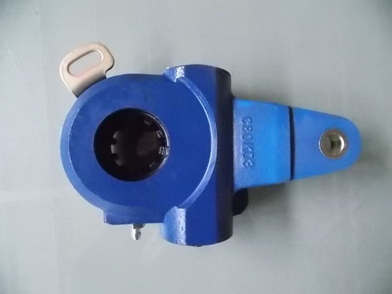 Right automatic adjustment arm