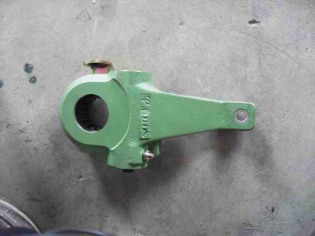 Rear left automatic adjustment arm-1