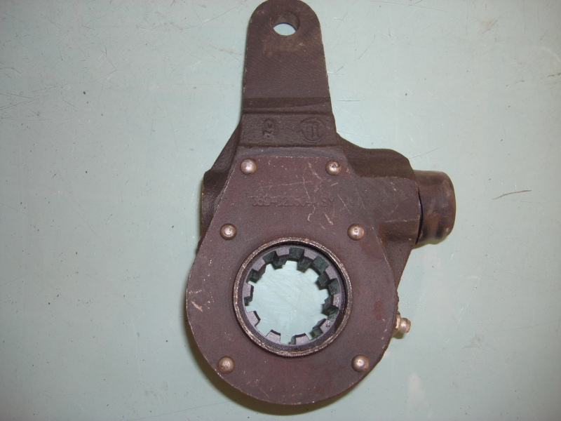 Задний регулировочный рычаг