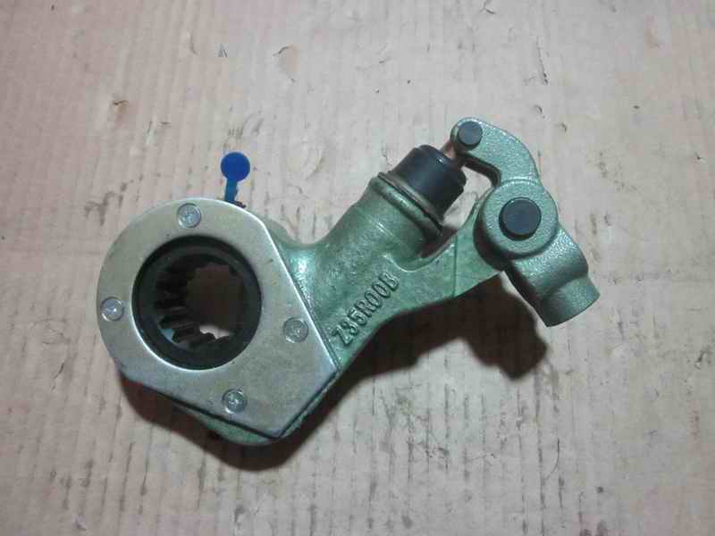 Правый рычаг автоматической регулировки-1