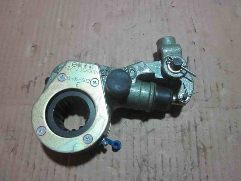 Правый рычаг автоматической регулировки-2