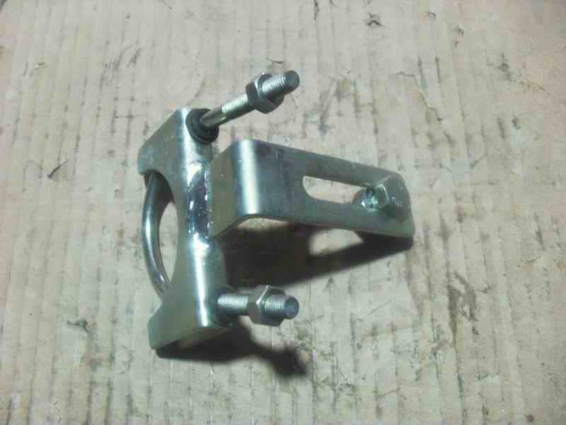 Front adjustment arm bracket