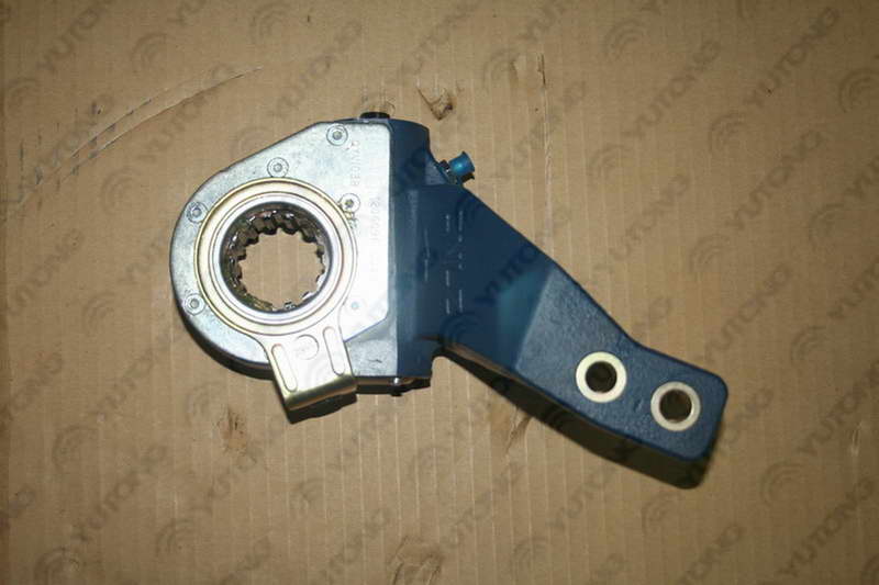 Right automatic adjustment arm