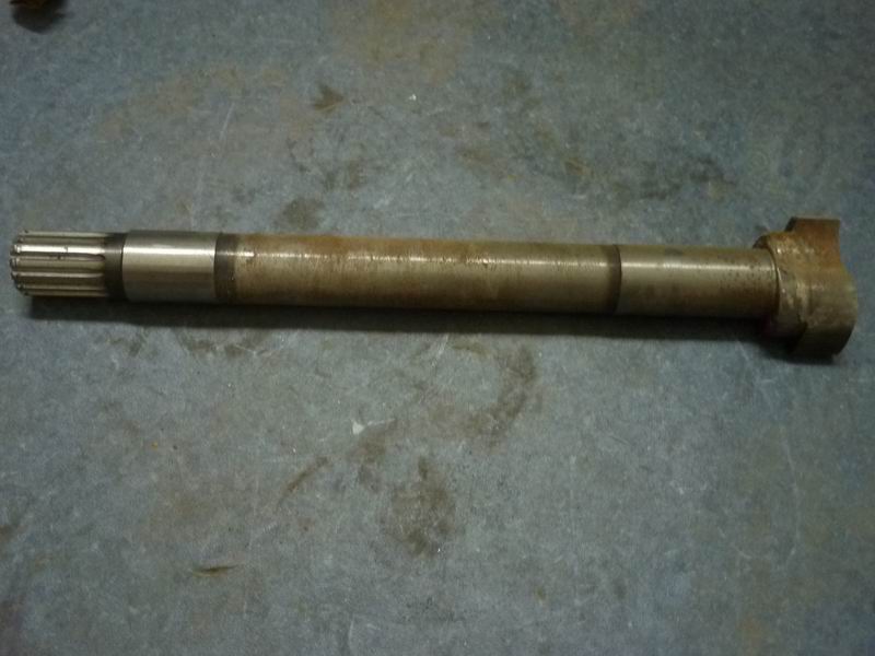 Задний левый распредвал