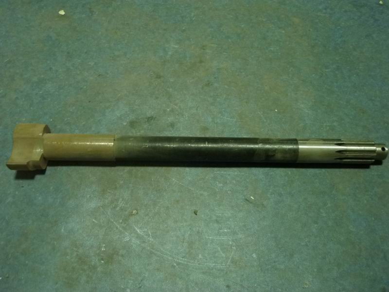 Rear right cam shaft