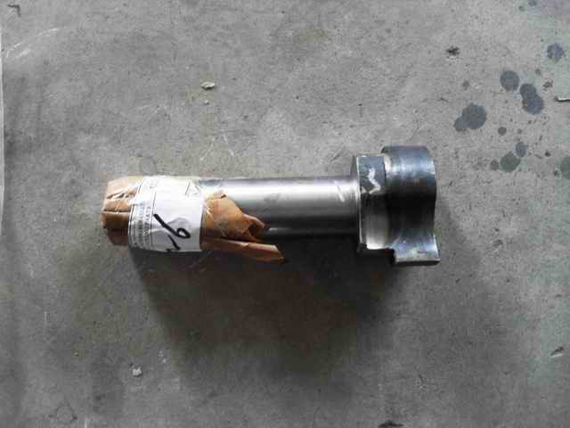 Front left camshaft; spline 14 teeth