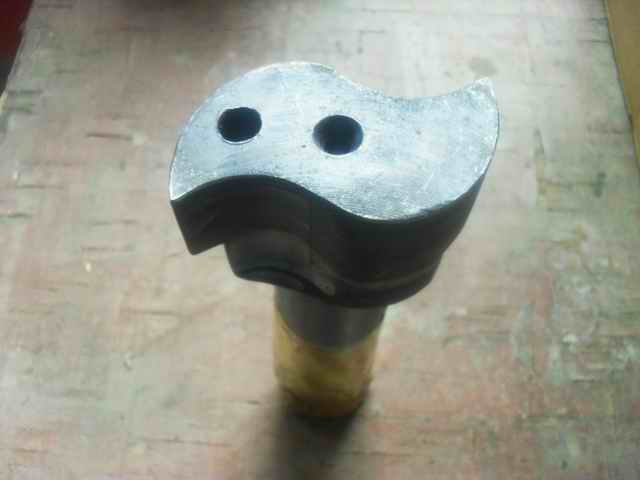 Front right camshaft; spline 14 teeth-1