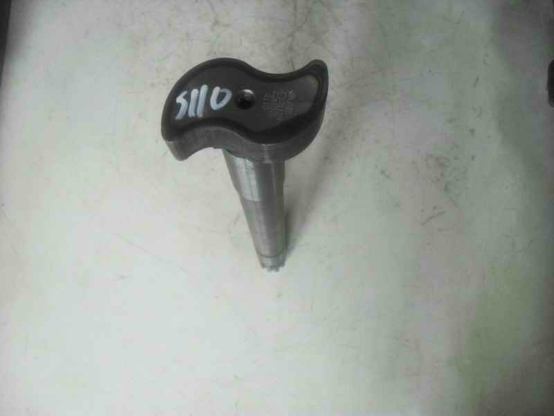 Rear right cam shaft