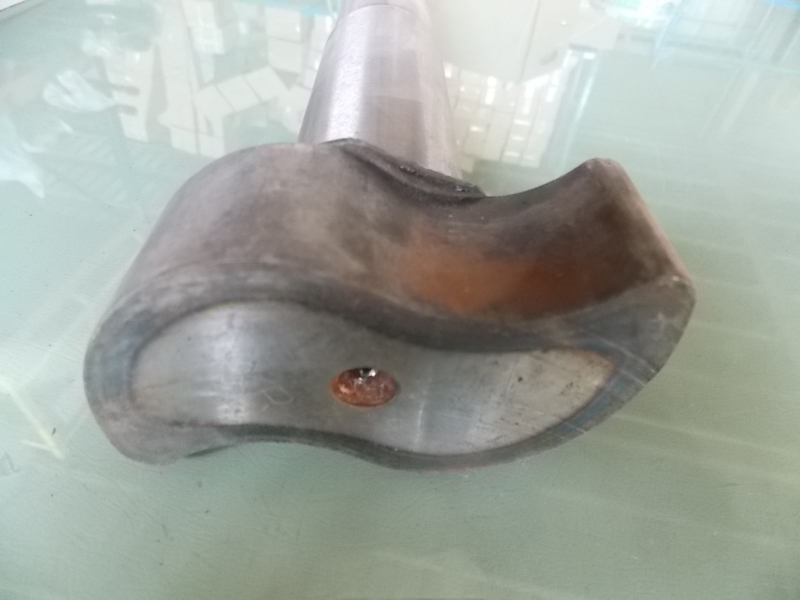 Rear right cam shaft-2
