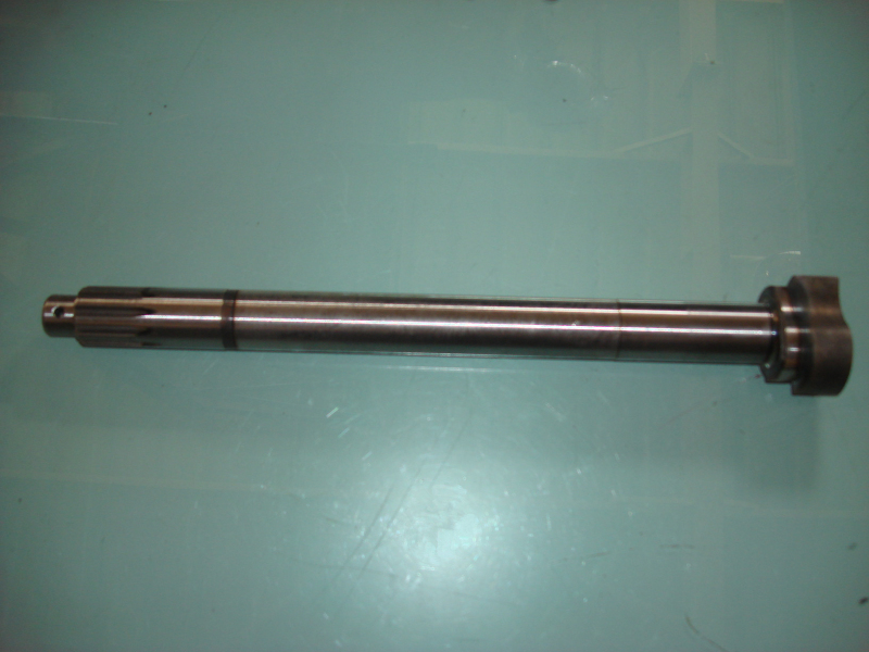 Rear right camshaft; total length 483