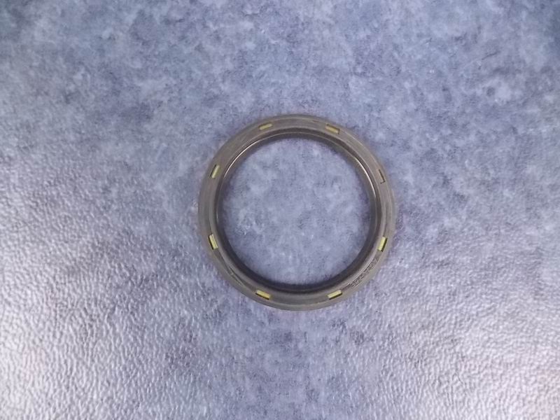 Rear brake camshaft oil seal 2