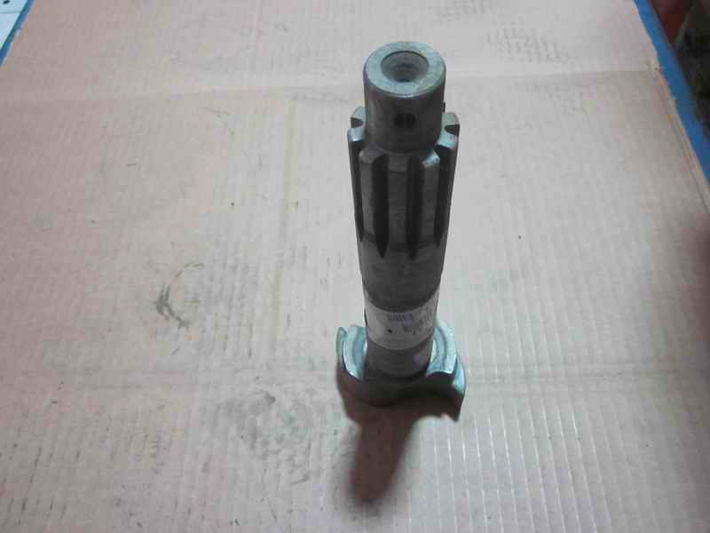 Front brake camshaft-right