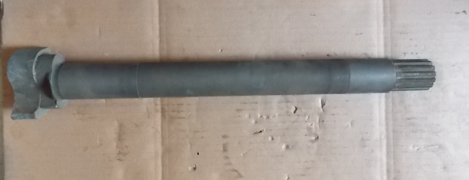 Rear right cam shaft