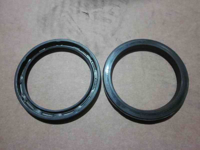 Braking camshaft oil seal; inner diameter 42.8; outer diameter 55; thickness 5