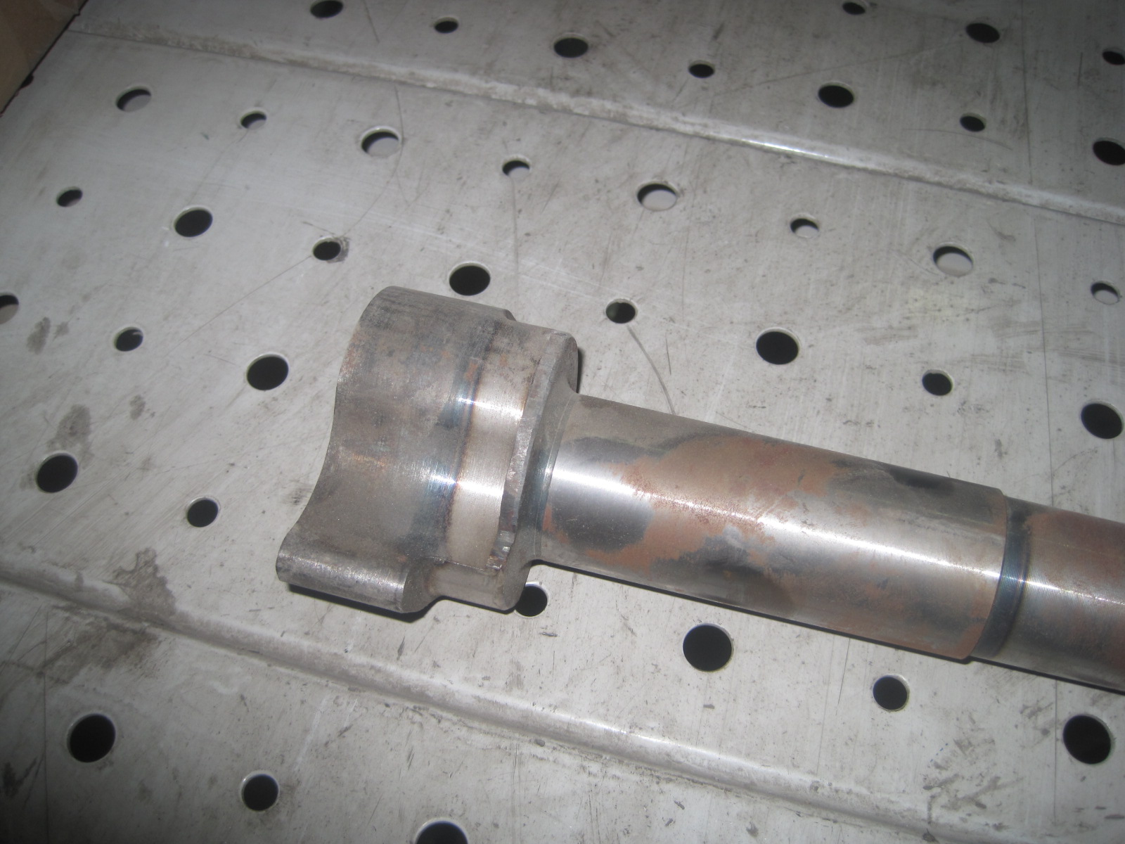 Задний правый распредвал-1