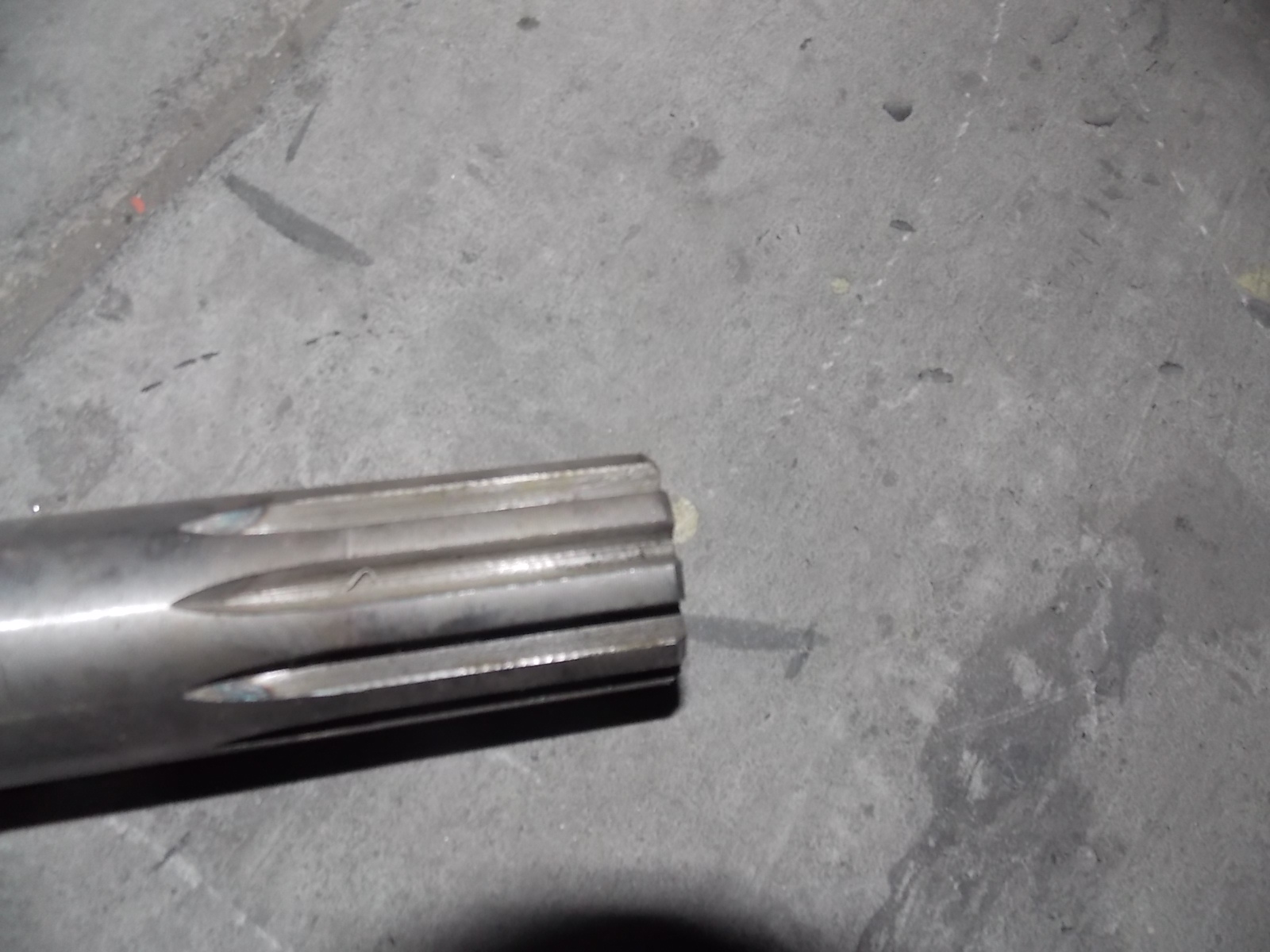 Front right cam shaft-2