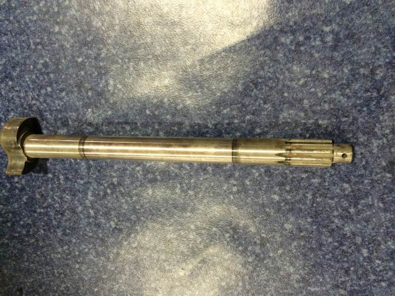 Rear right camshaft (Φ20/Φ38*431/10/locking pin type)