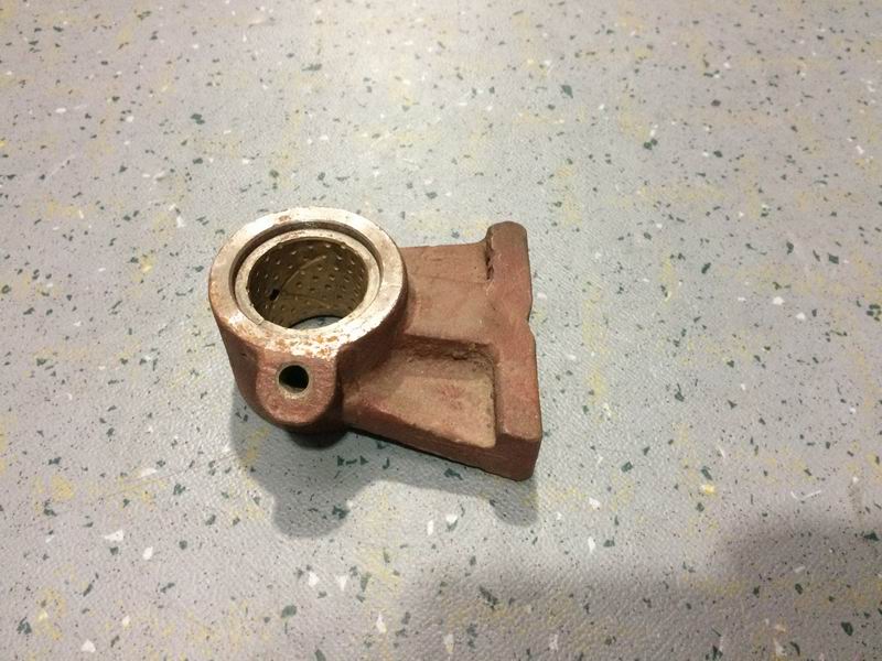 Brake bracket; camshaft hole-1