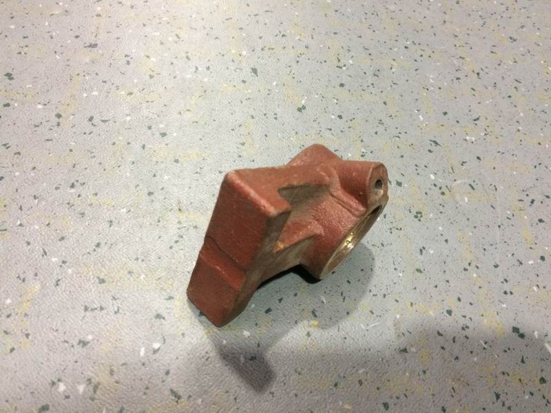 Brake bracket; camshaft hole-2