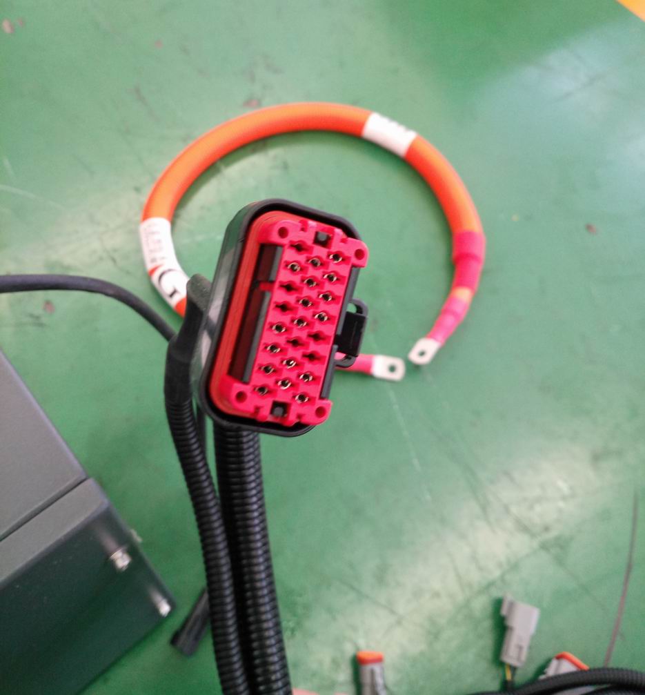 Installed motor controller (61KW)-2