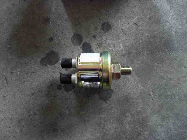 Oil pressure alarm sensor