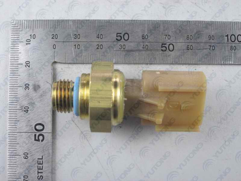Oil pressure sensor; can be used for 3611-00380 generations
