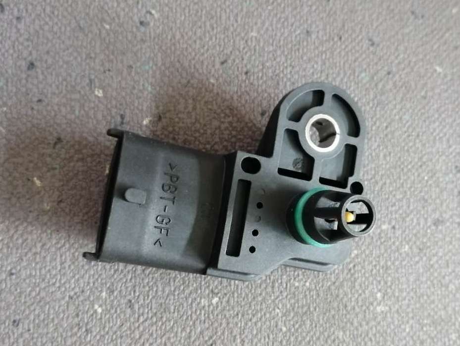 Supercharge pressure and temperature sensor-1