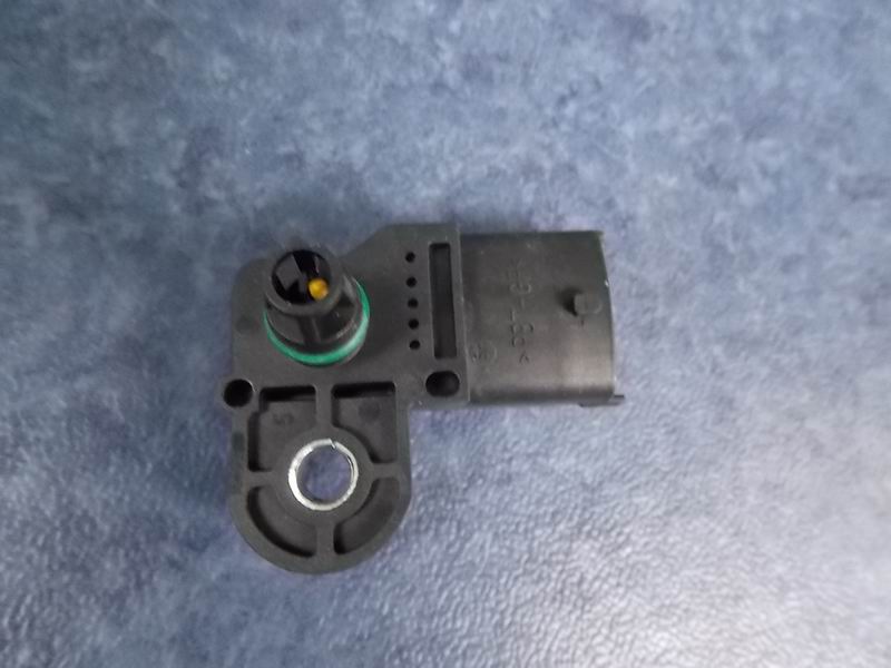 Intake pressure temperature sensor-1