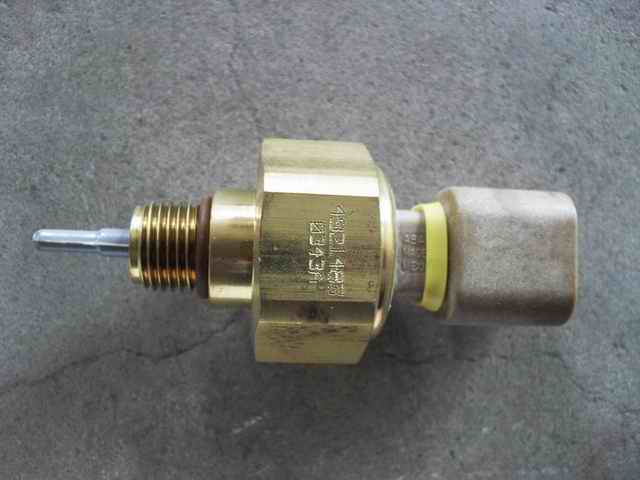 Intake pressure temperature sensor