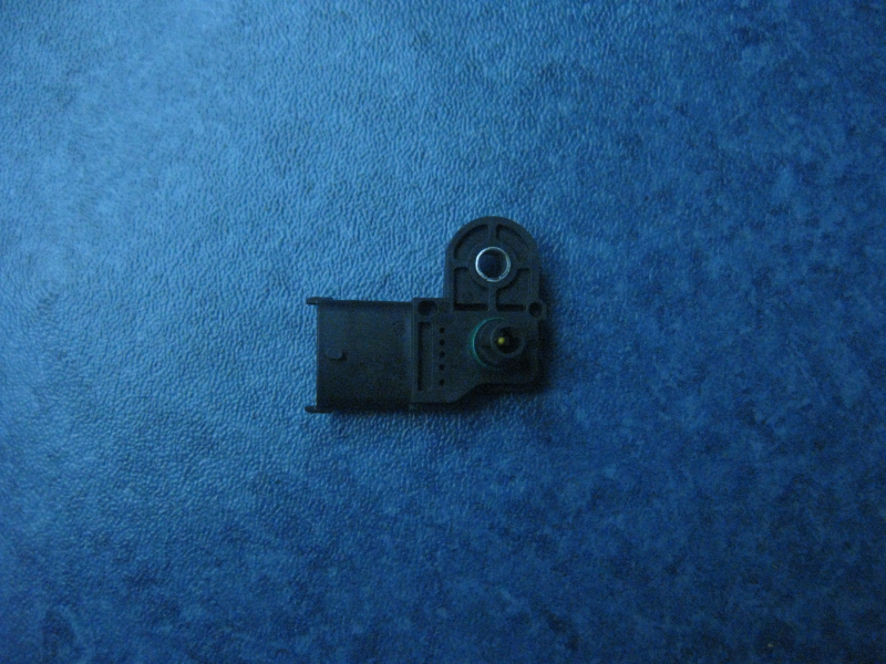 Intake pressure temperature sensor