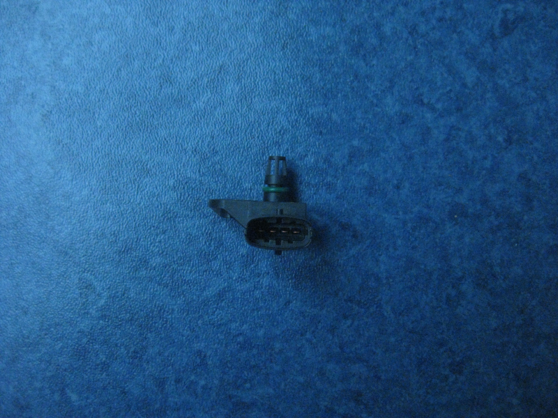 Датчик температуры давления на впуске-2