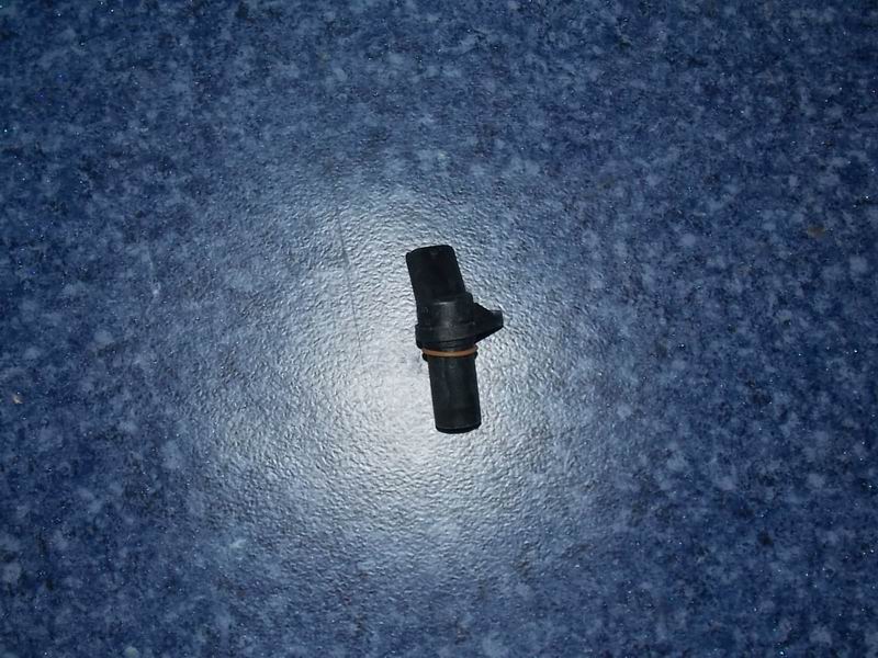 Crankshaft position sensor assembly