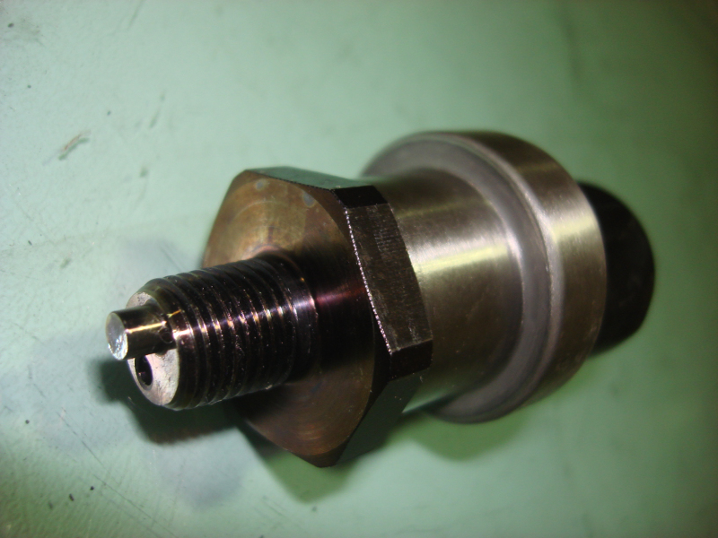 Датчик температуры давления масла; можно заменить на 3611-00218-1