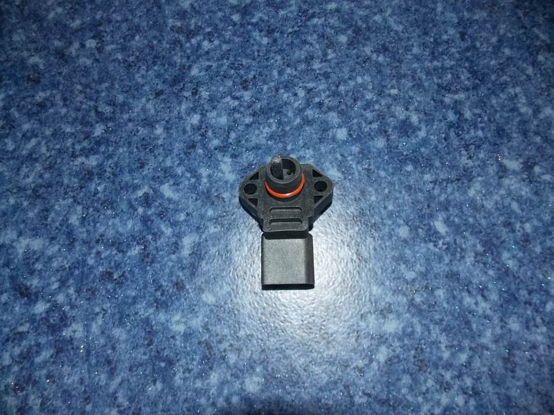 Intake pressure sensor