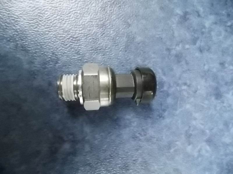 Oil pressure sensor
