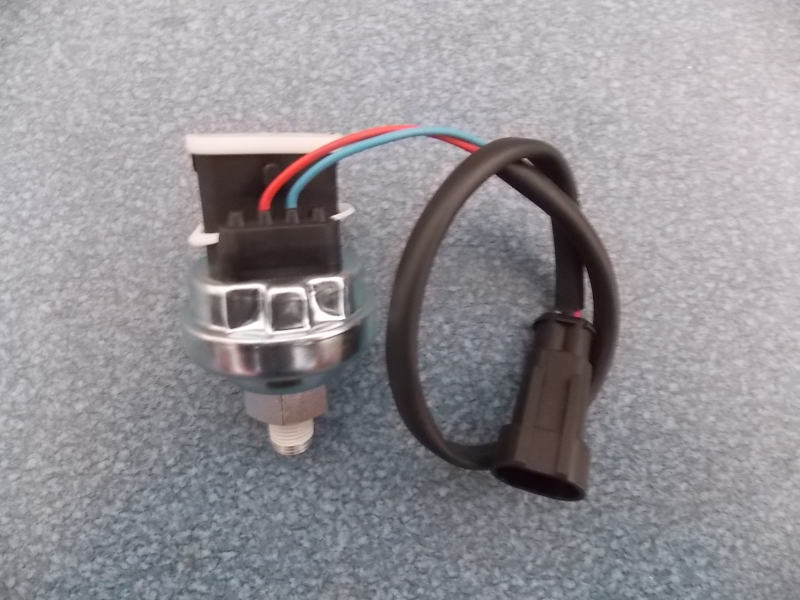 Oil pressure temperature sensor; can be replaced by 3611-00672