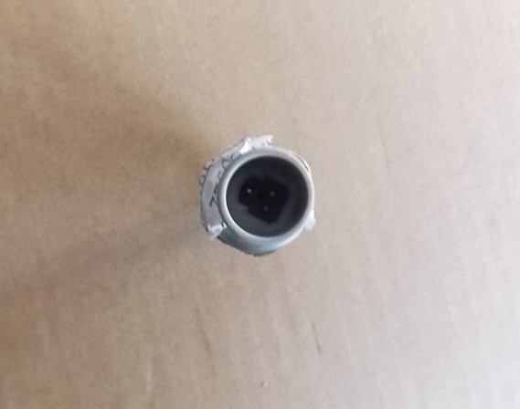 Engine oil pressure sensor (for ECU)-2