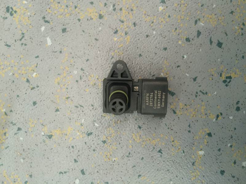 Intake temperature alarm sensor; available for generations of 3611-00516