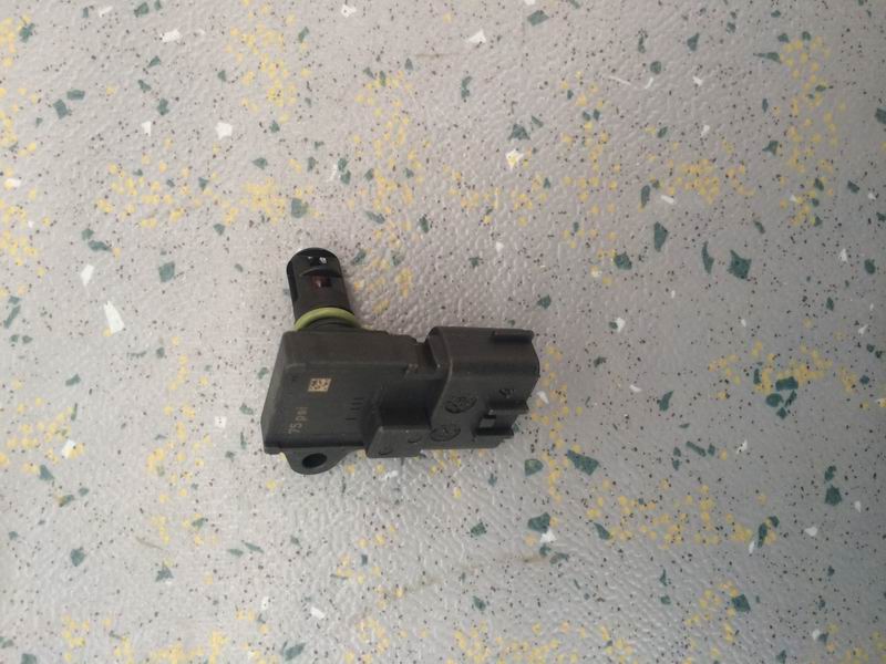 Intake temperature alarm sensor; available for generations of 3611-00516-1