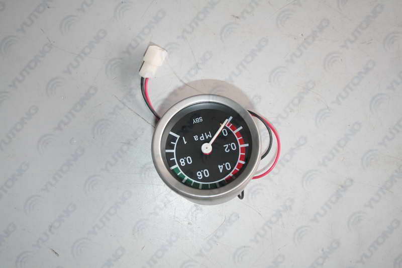 D Mechanical double-needle air pressure gauge