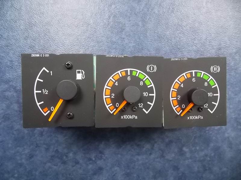 Fuel gas pressure gauge