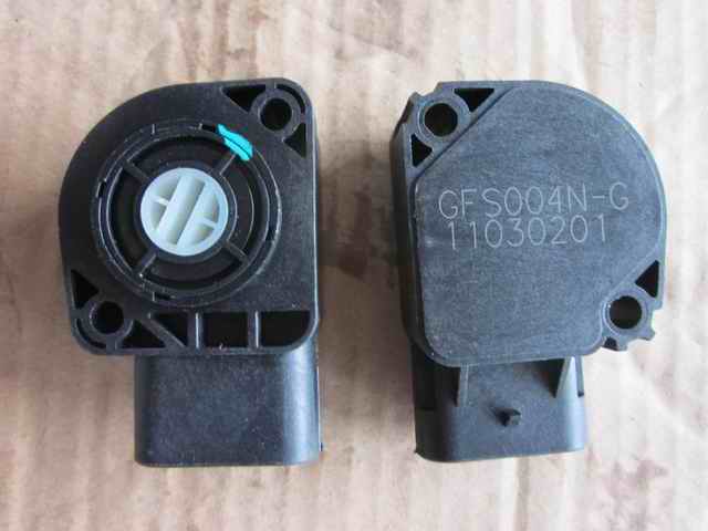 Accelerator pedal sensor