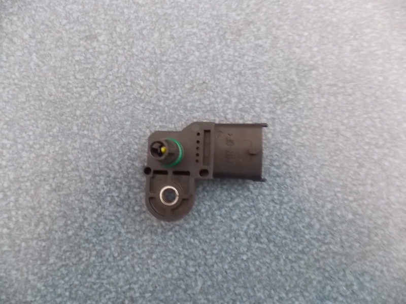 Intake air temperature pressure sensor