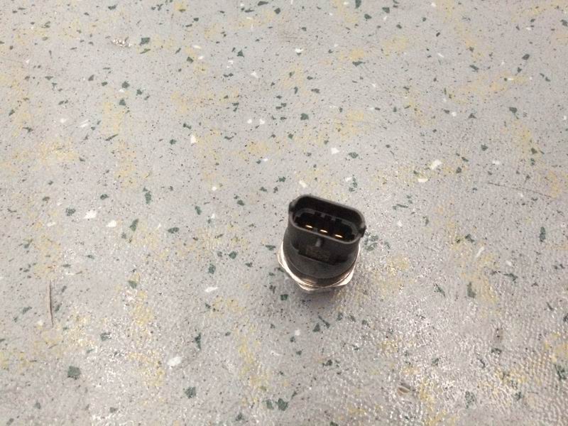 Rail pressure sensor; can be replaced by 1128-00339-1