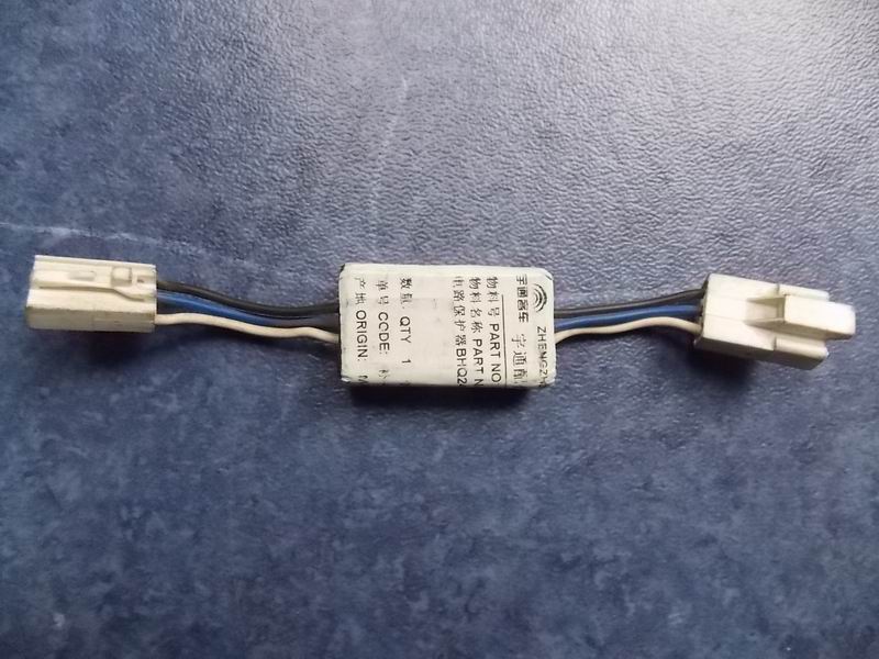 D Circuit Protector BHQ2402A (VCD, power plug-in)