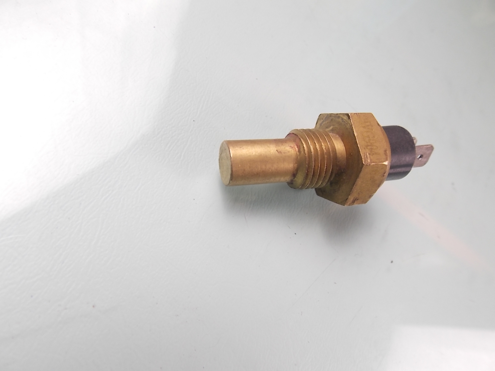 D Water temperature sensor; LBC-5