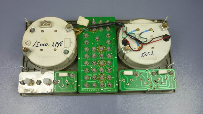 D Комбинация приборов ZB 2081J1B Передаточное число 370 Передаточное число 2. 55W8-1