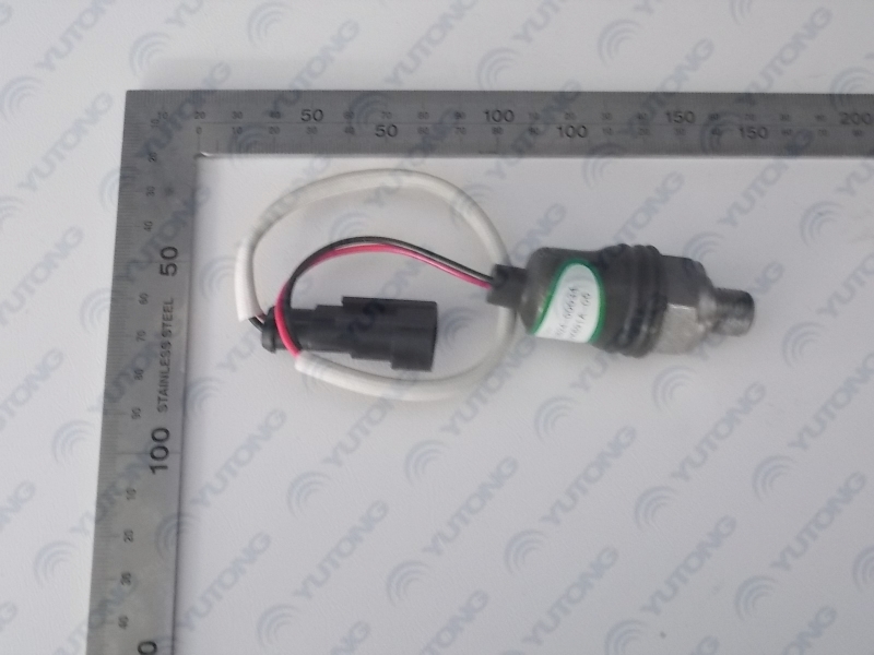 Parking brake switch VK691A M12*1.5 alarm point 550kPa-1
