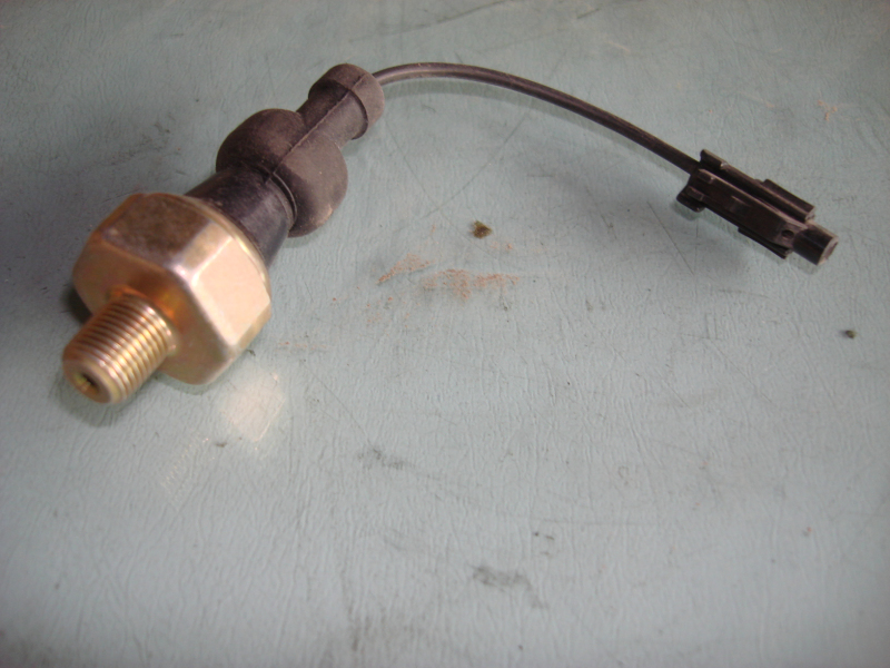 Oil sensing plug (small)